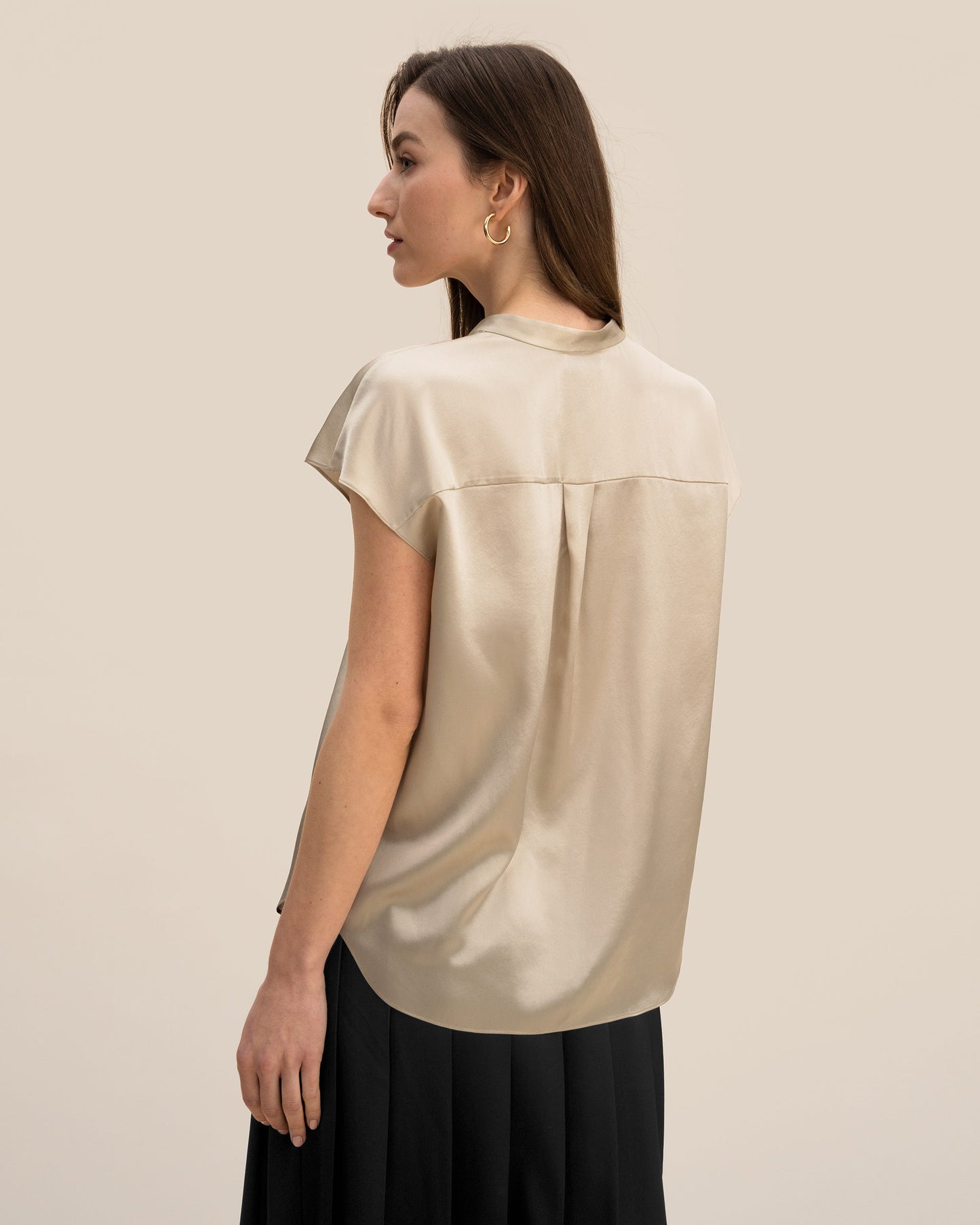 #color_taupe