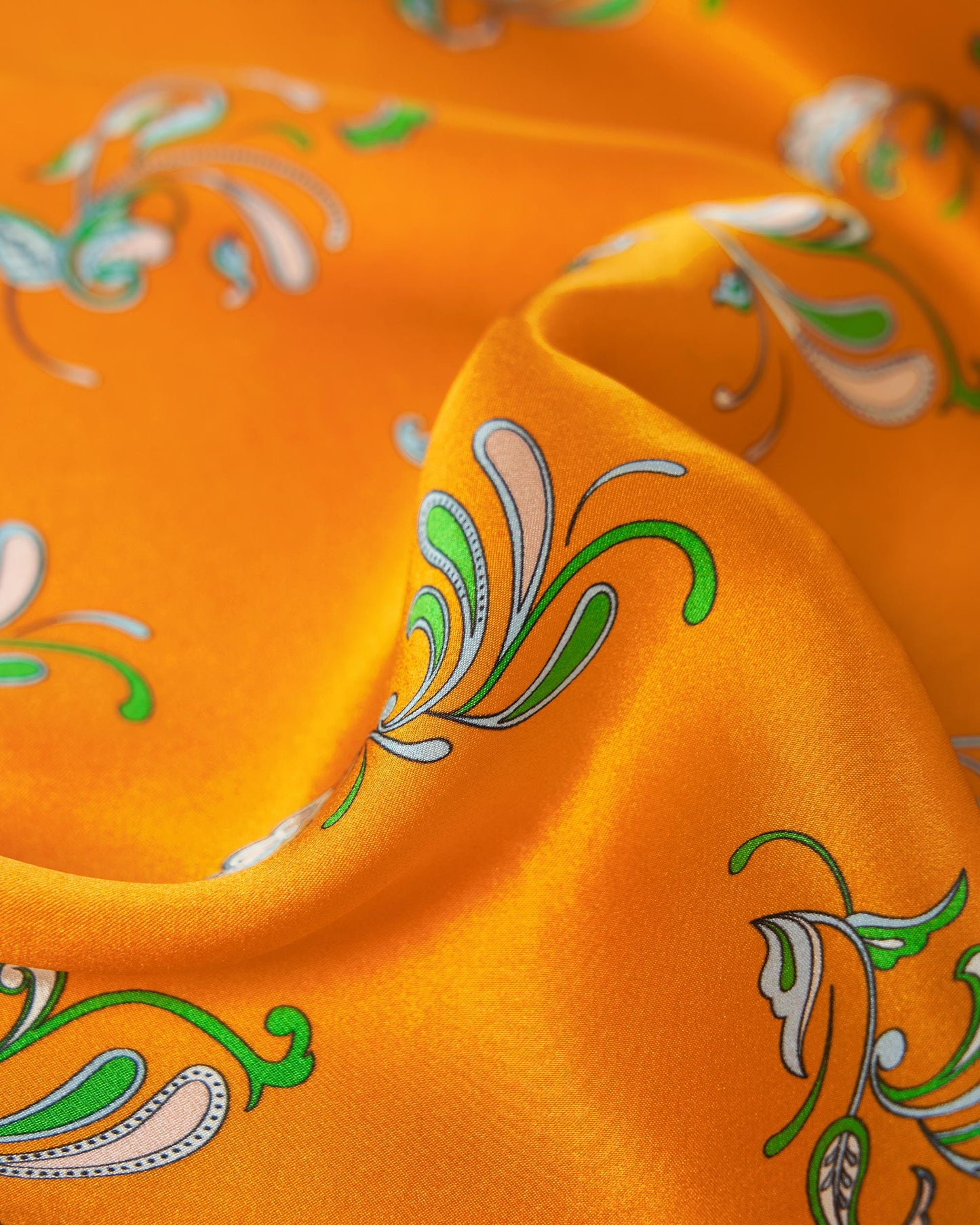 #color_orangenes-paisley